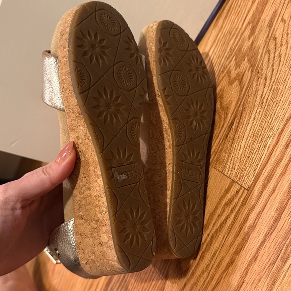 UGG Metallic Gold Leather Ankle-Strap Sandals - Picture 7 of 9